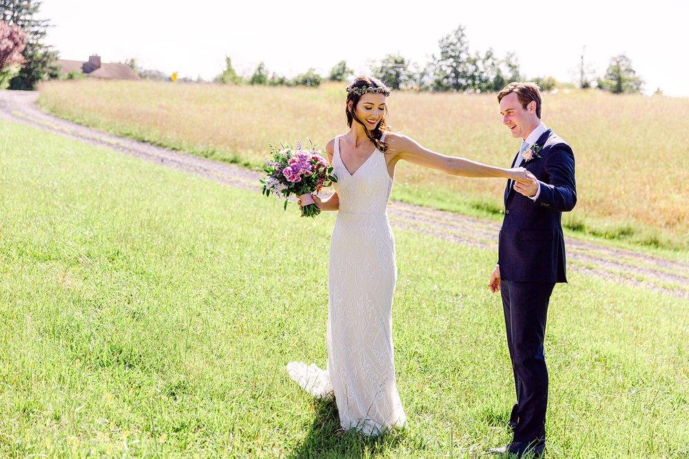 A first look on the farm lane